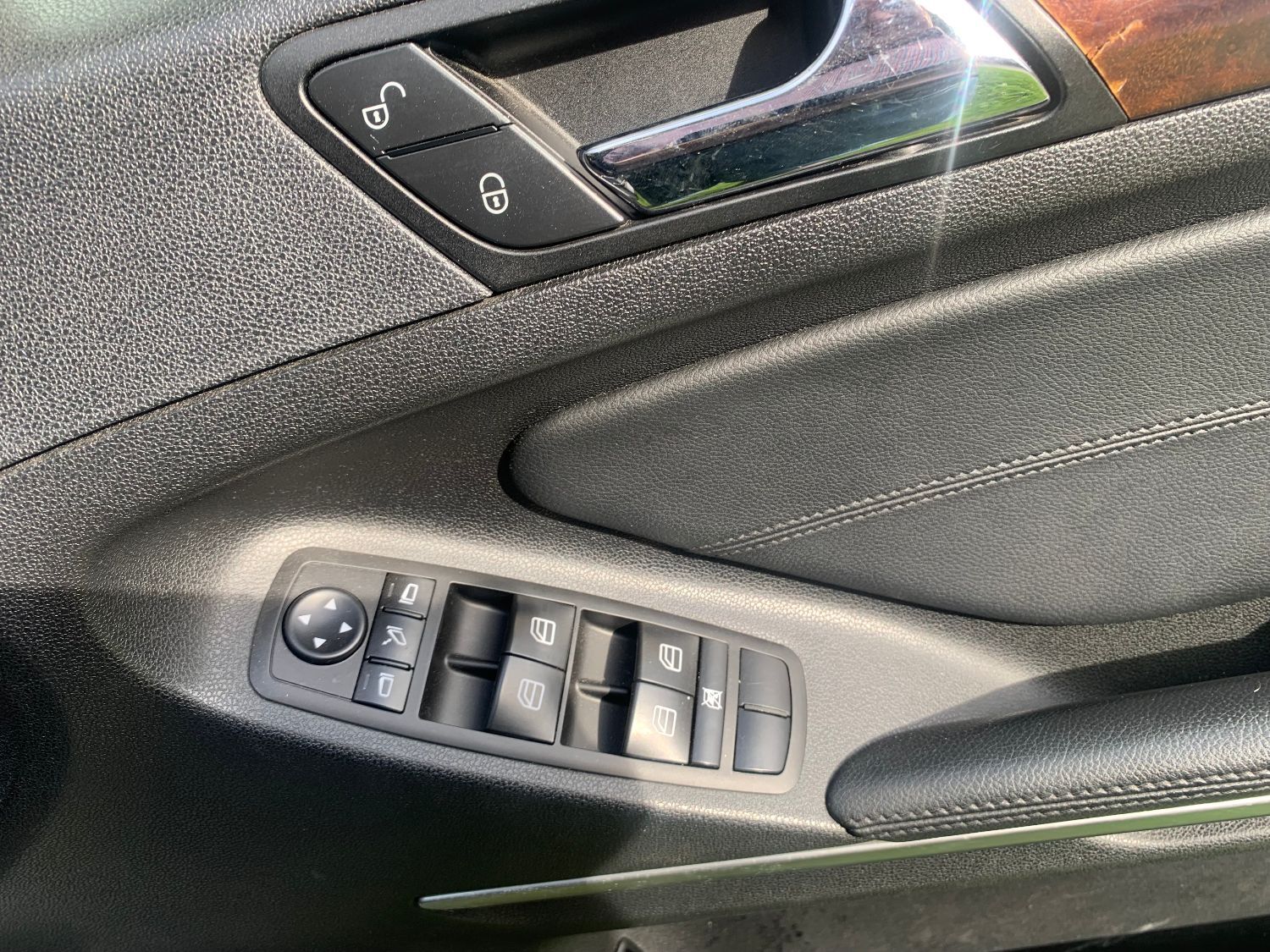 Used Mercedes-Benz M Class 2010 for sale - 76430903: Photo 10