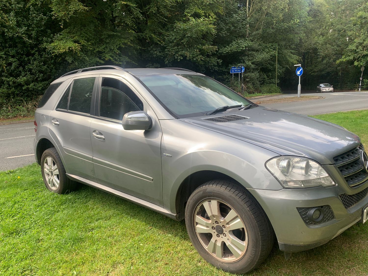 Used Mercedes-Benz M Class 2010 for sale - 76430903: Photo 2