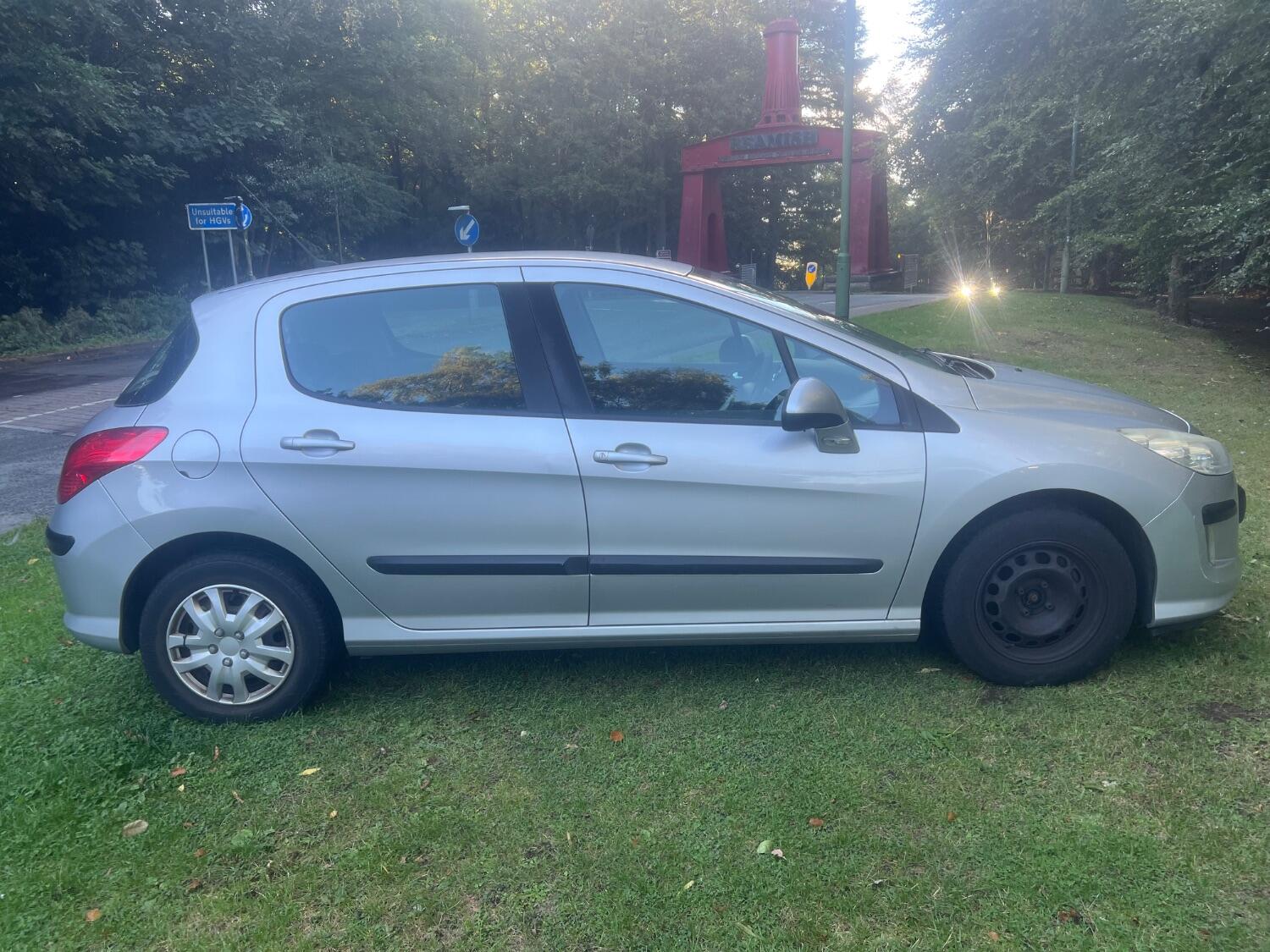 Used Peugeot 308 2010 for sale - 76177035: Photo 1