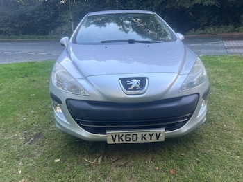 Used Peugeot 308 2010 for sale - 76177035: Photo