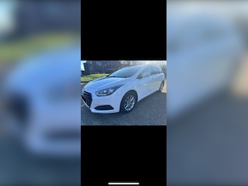 Used Hyundai i40 2015 for sale - 76662737: Photo