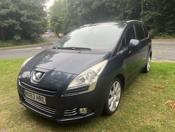 Used Peugeot 5008 2013 for sale - 78979685: Photo