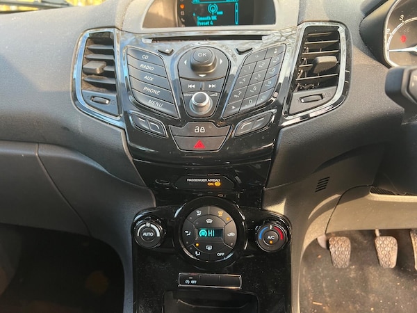 Used Ford Fiesta 2013 for sale - 73234270: Photo 15