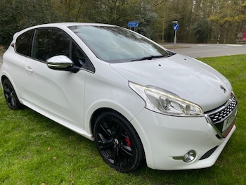 Used Peugeot 208 2013 for sale - 78979767: Photo
