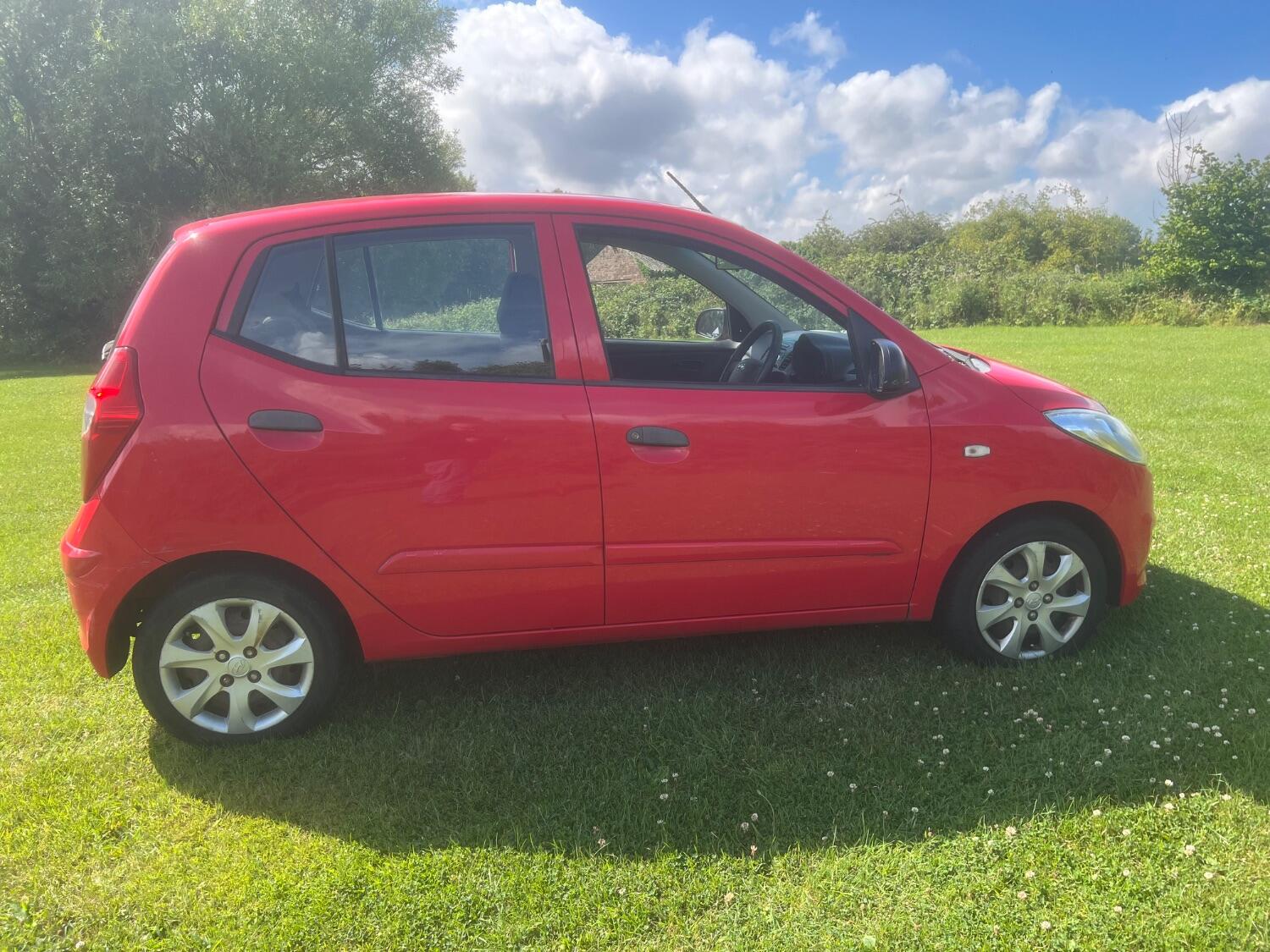 Used Hyundai i10 2011 for sale - 76793229: Photo 11