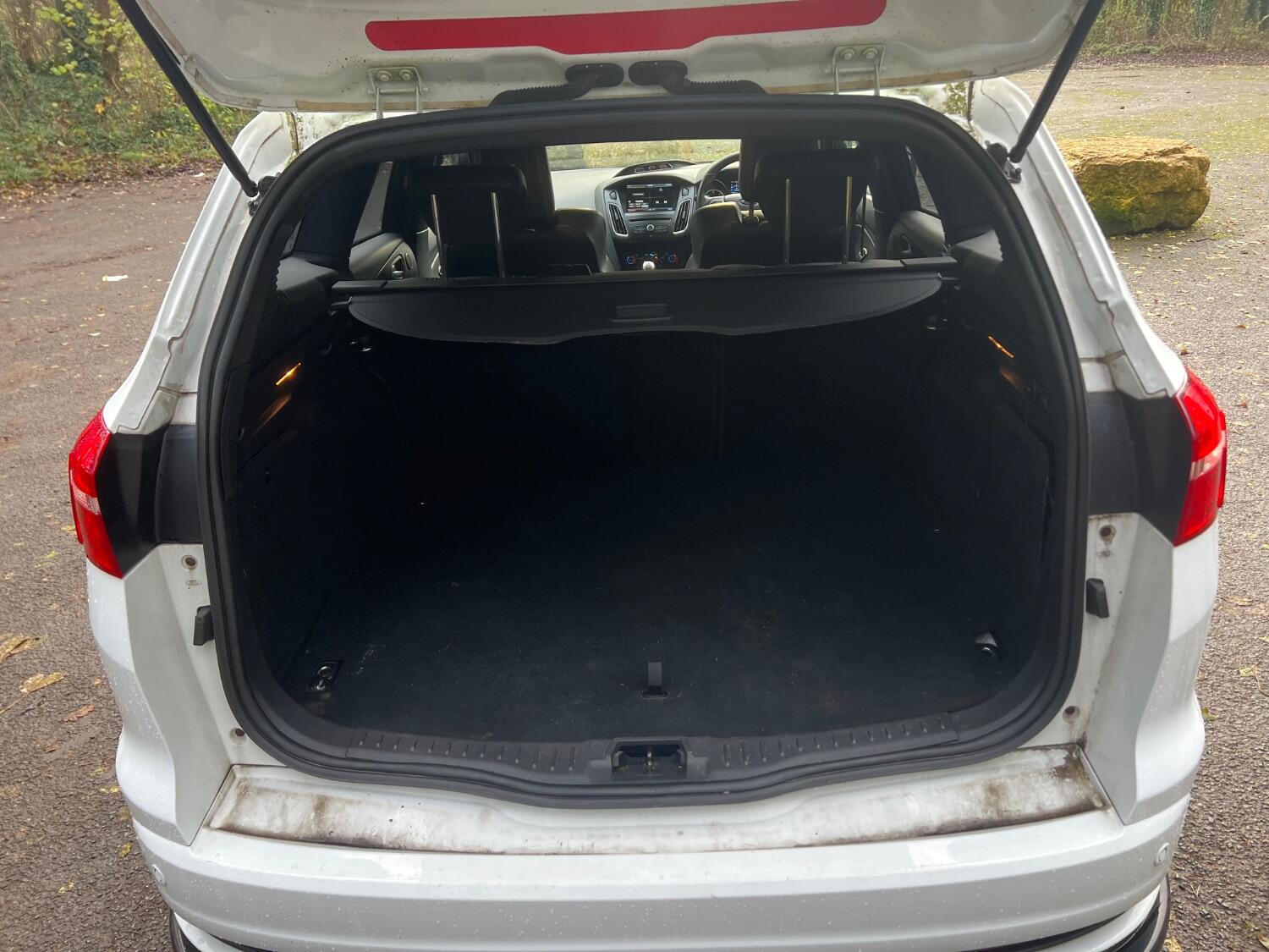 Used Ford Focus 2015 for sale - 76793311: Photo 14