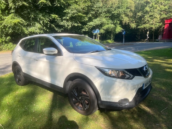 Used Nissan Qashqai 2014 for sale - 75277922: Photo 2