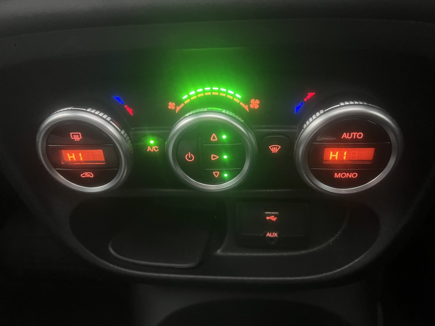 Used Fiat 500L 2014 for sale - 77052259: Photo 17