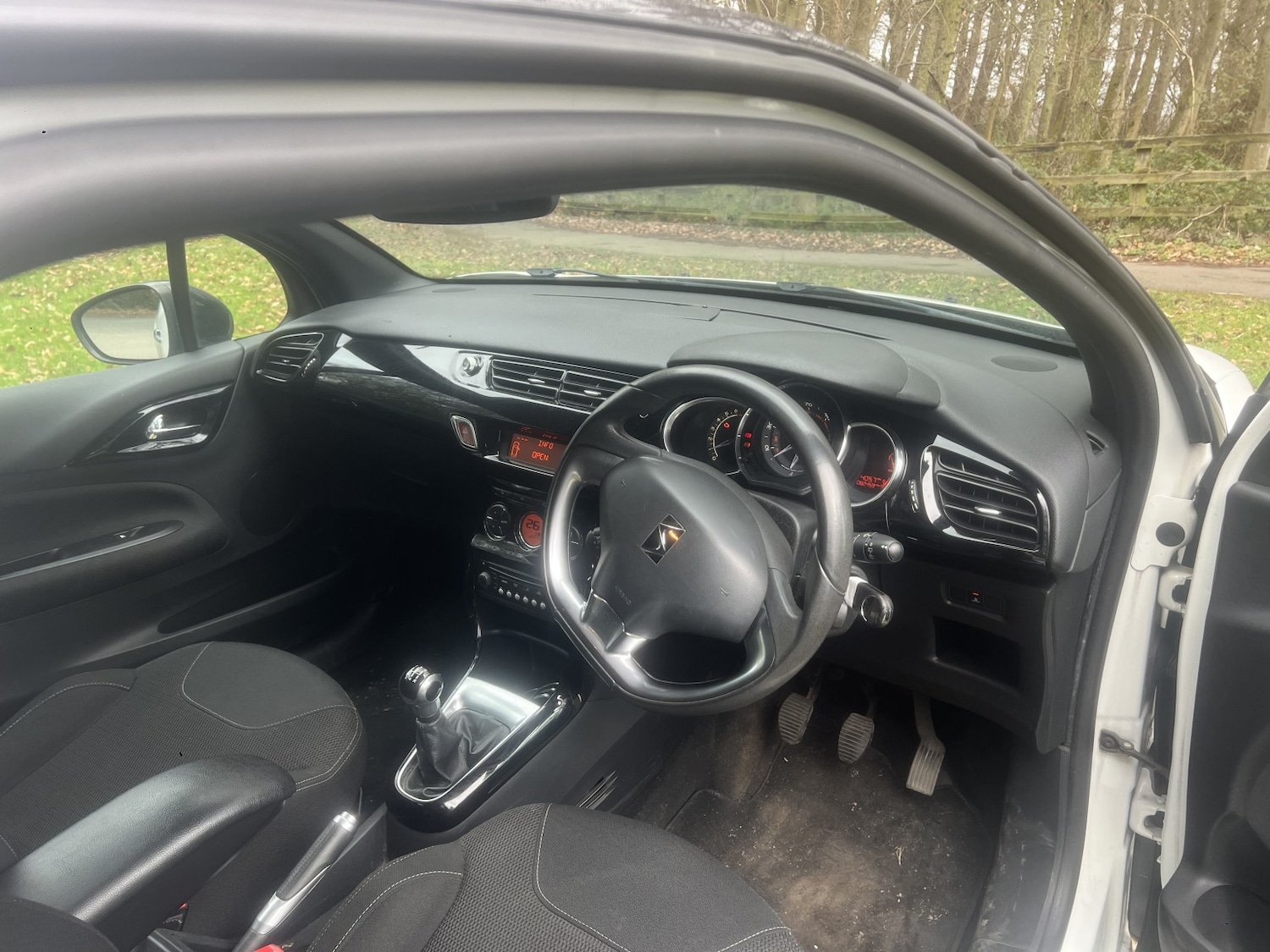 Used Citroen DS3 2011 for sale - 77707216: Photo 9