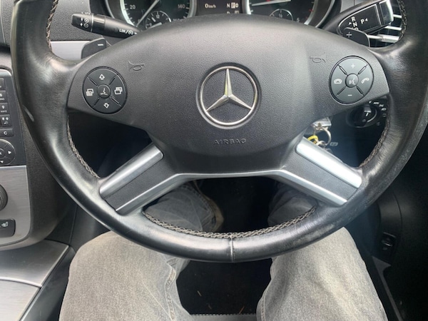 Used Mercedes-Benz R Class 2012 for sale - 68667472: Photo 12