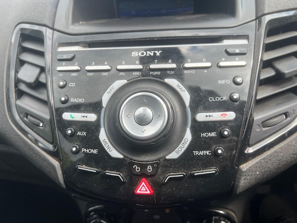 Used Ford Fiesta 2015 for sale - 75034794: Photo 12