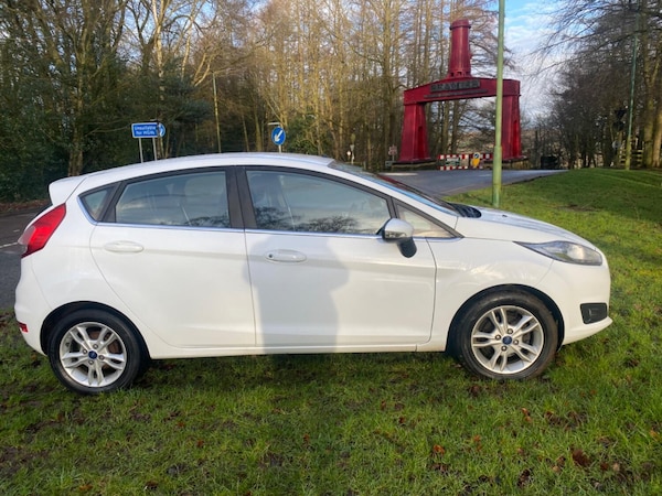 Used Ford Fiesta 2017 for sale - 73200761: Photo 1