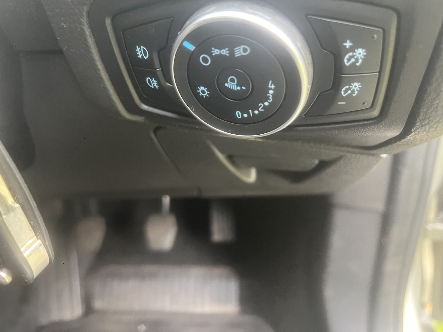 Used Ford Focus 2015 for sale - 76246179: Photo 11