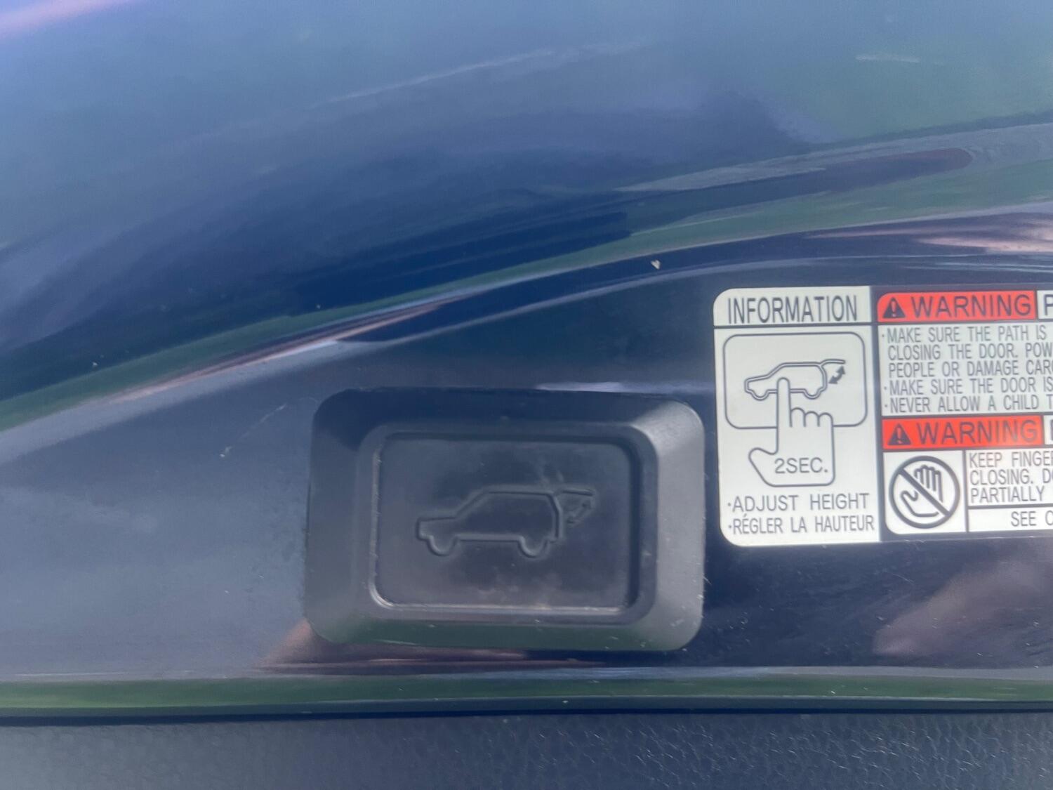 Used Toyota RAV4 2015 for sale - 76793223: Photo 10