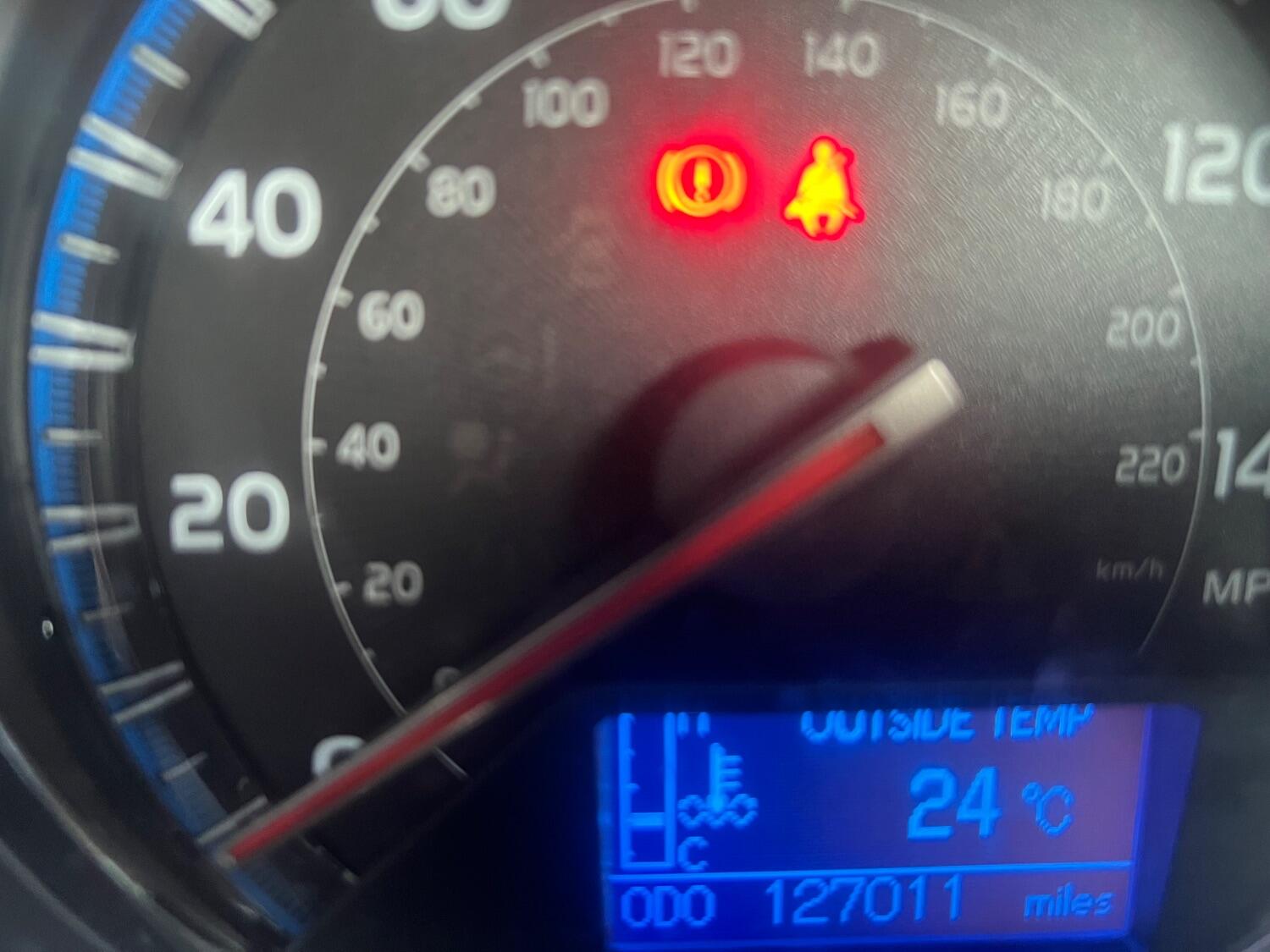 Used Toyota RAV4 2015 for sale - 76793223: Photo 17