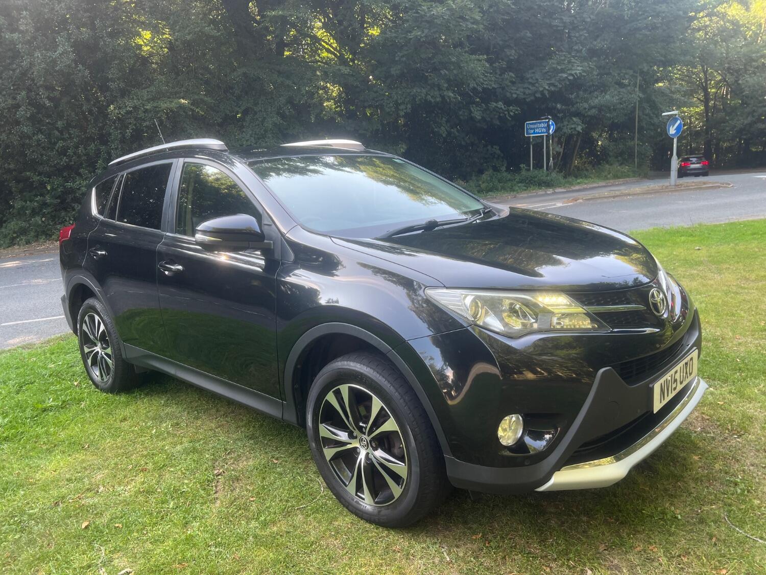 Used Toyota RAV4 2015 for sale - 76793223: Photo 2