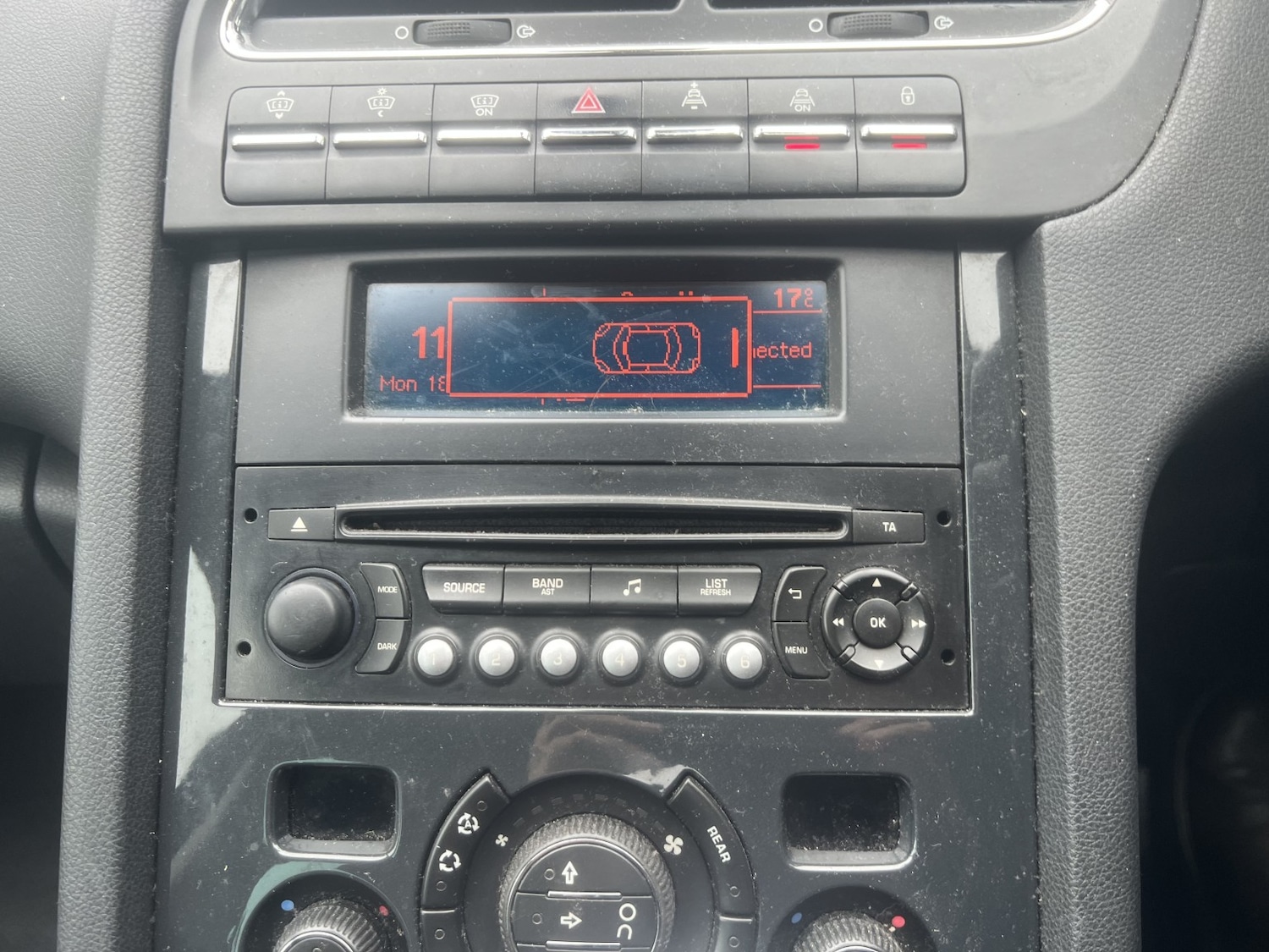 Used Peugeot 5008 2013 for sale - 76662701: Photo 10