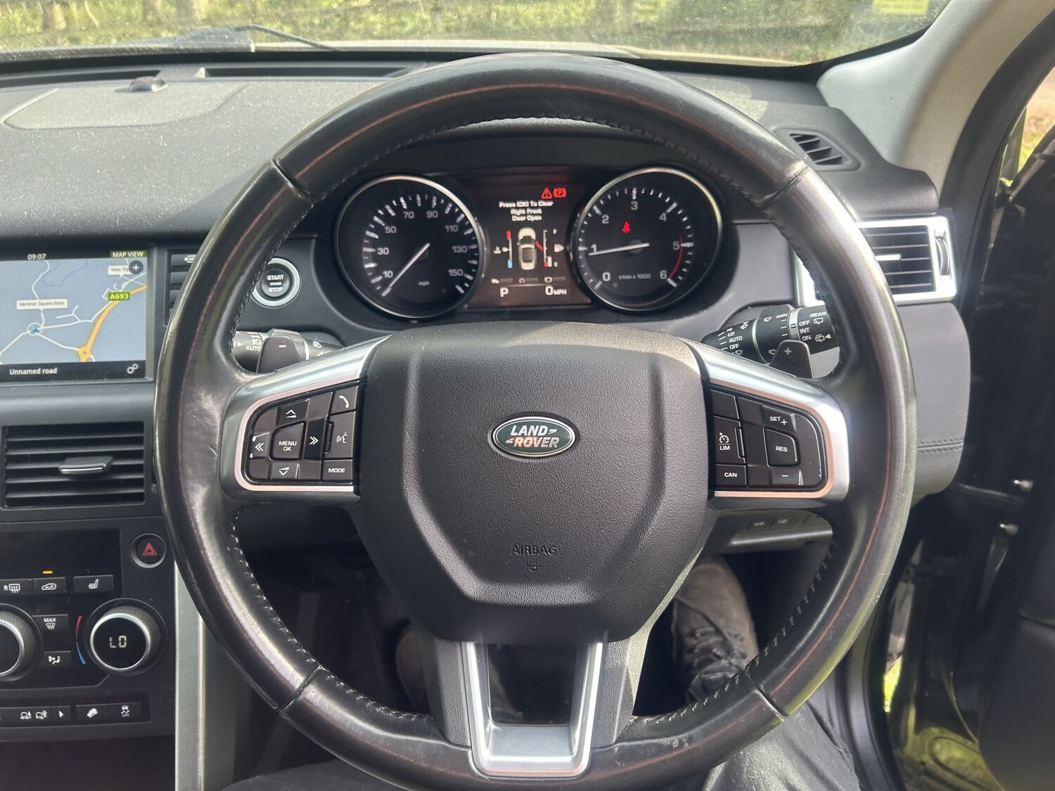 Used Land Rover Discovery Sport 2015 for sale - 77997204: Photo 13