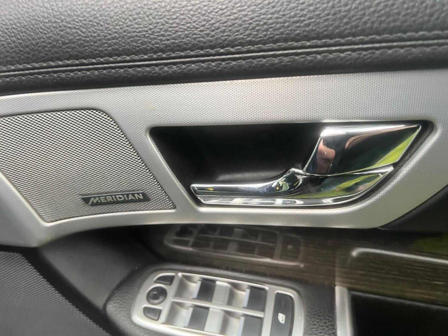 Used Jaguar XF 2015 for sale - 77464707: Photo 12