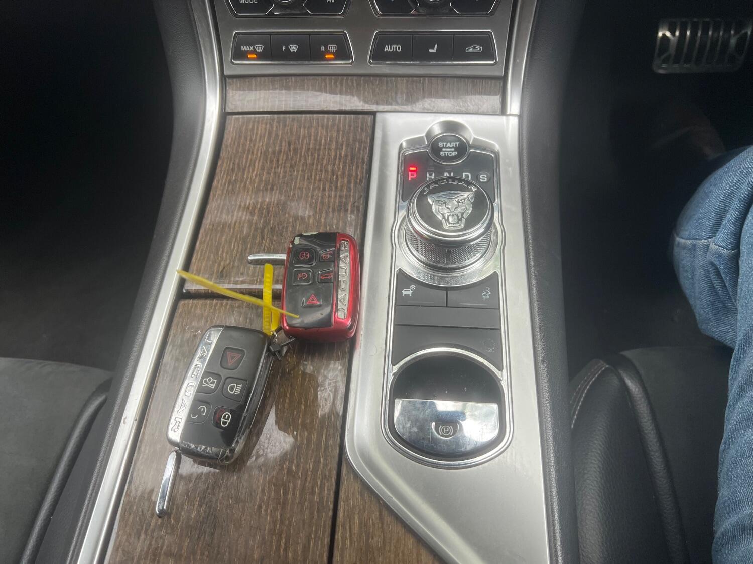 Used Jaguar XF 2015 for sale - 77464707: Photo 15