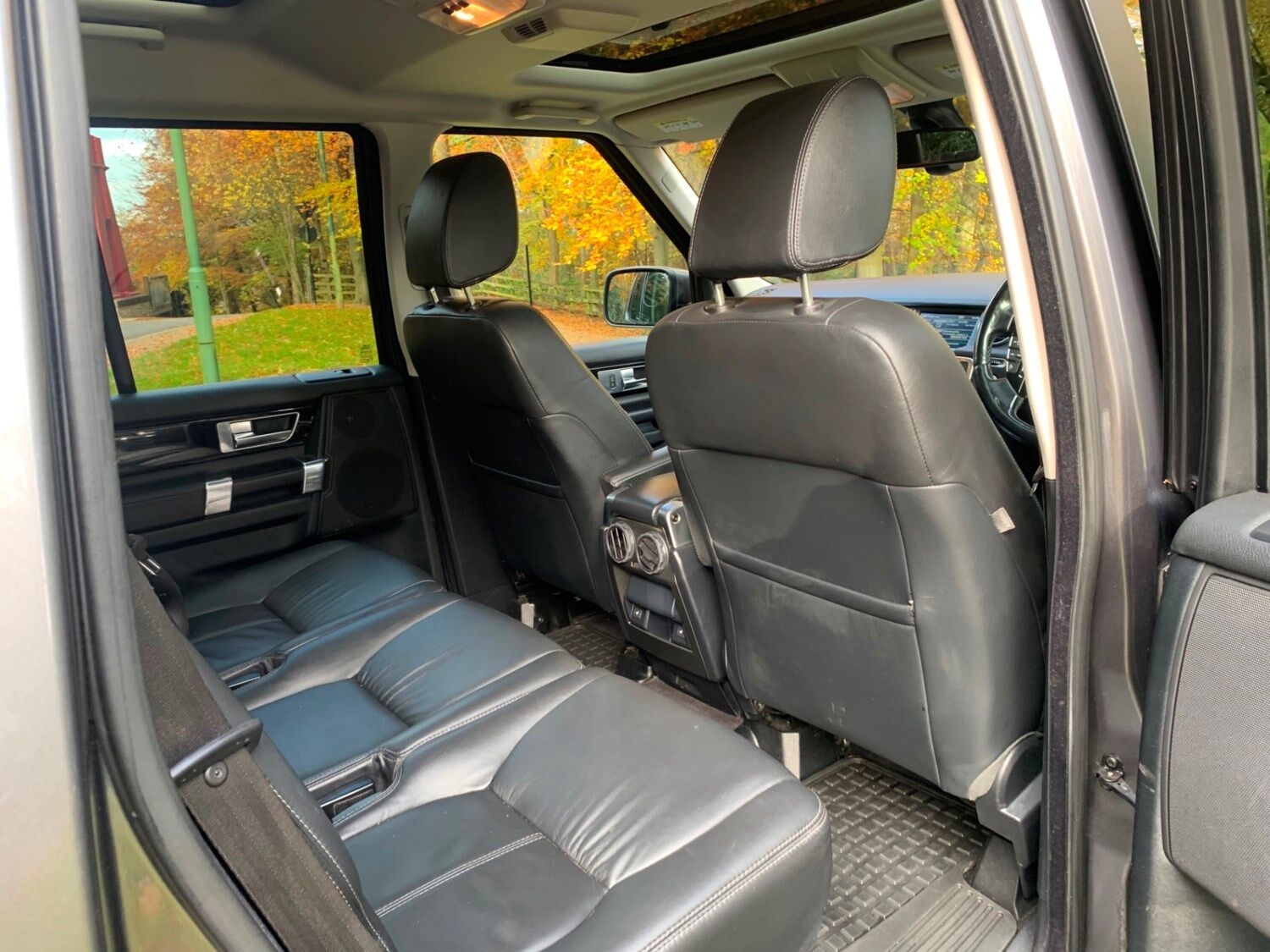 Used Land Rover Discovery 2013 for sale - 76662765: Photo 10