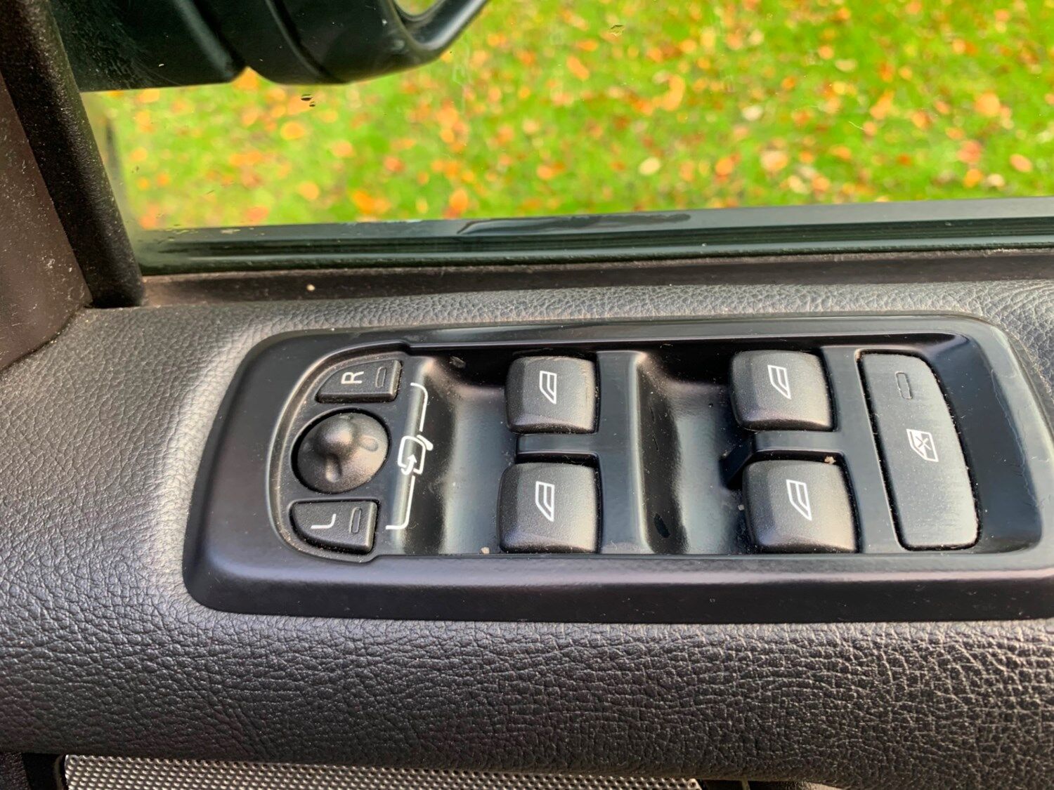 Used Land Rover Discovery 2013 for sale - 76662765: Photo 15