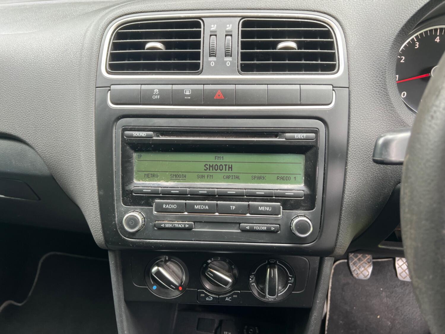 Used Volkswagen Polo 2011 for sale - 77464949: Photo 12