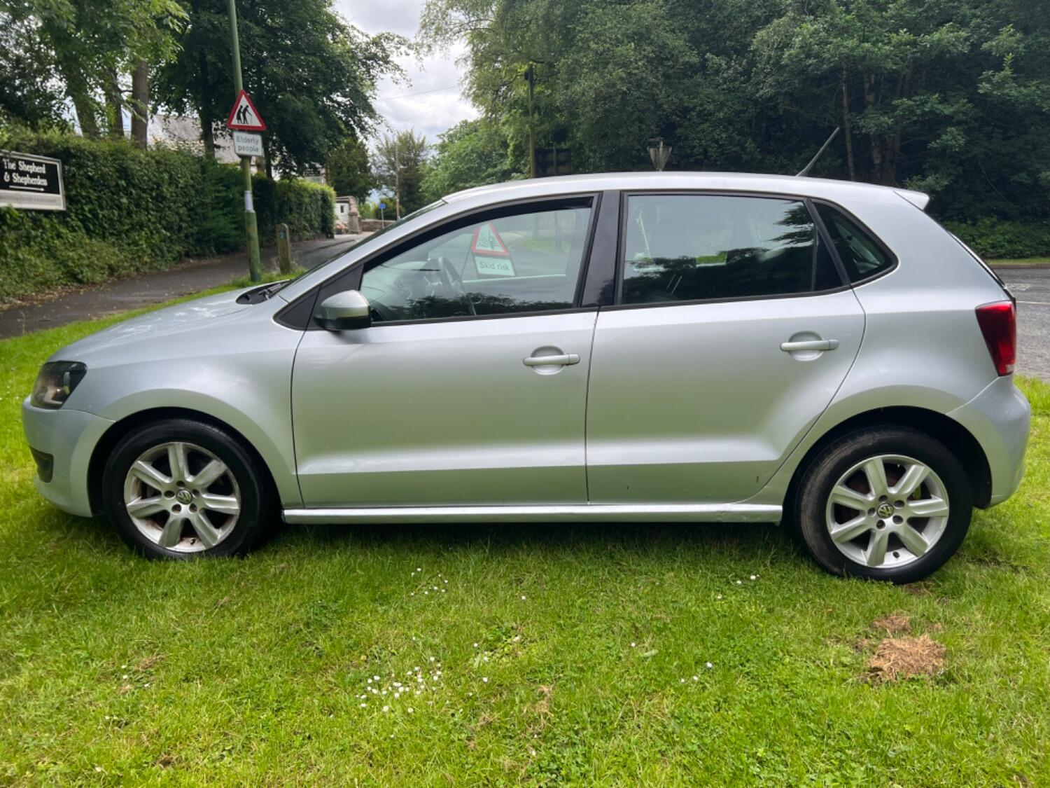 Used Volkswagen Polo 2011 for sale - 77464949: Photo 5