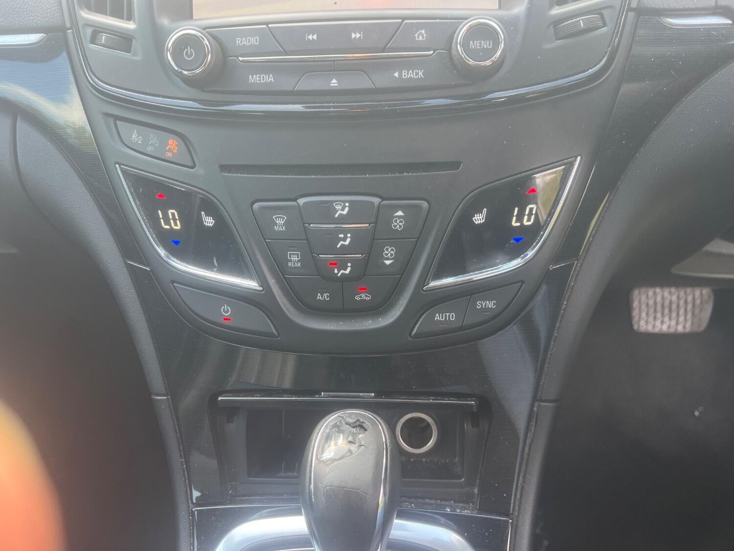 Used Vauxhall Insignia 2015 for sale - 76793219: Photo 10