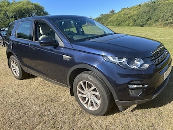 Used Land Rover Discovery Sport 2017 for sale - 79483318: Photo