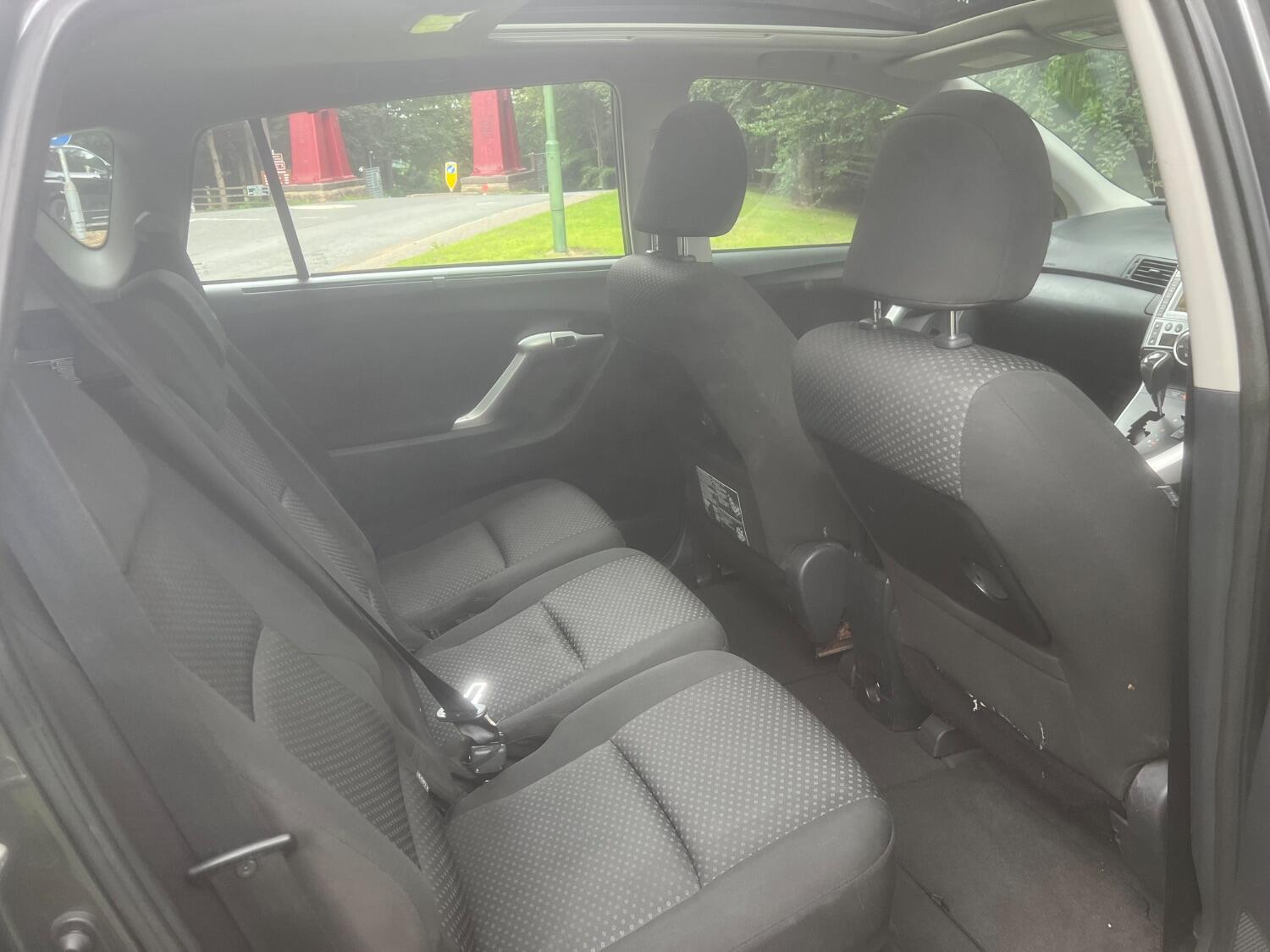 Used Toyota Verso 2011 for sale - 76769231: Photo 11