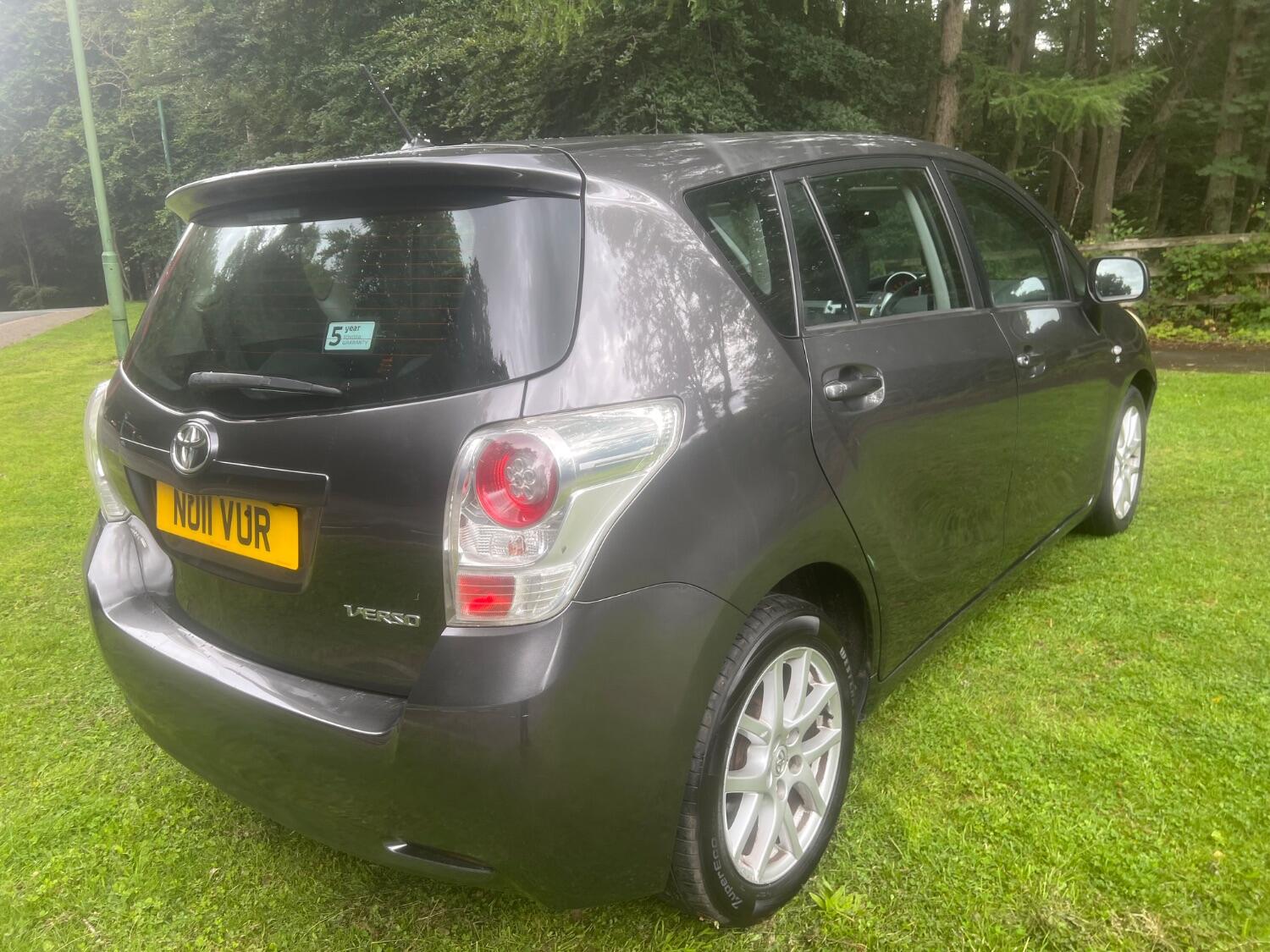 Used Toyota Verso 2011 for sale - 76769231: Photo 9