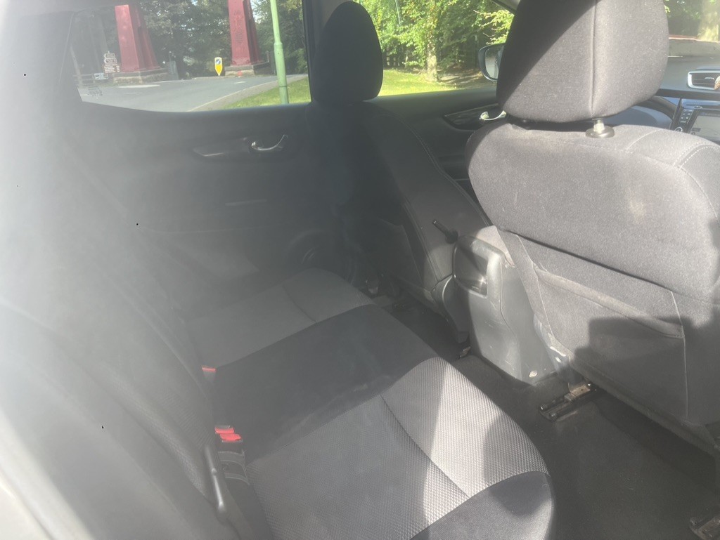 Used Nissan Qashqai 2015 for sale - 76313904: Photo 15