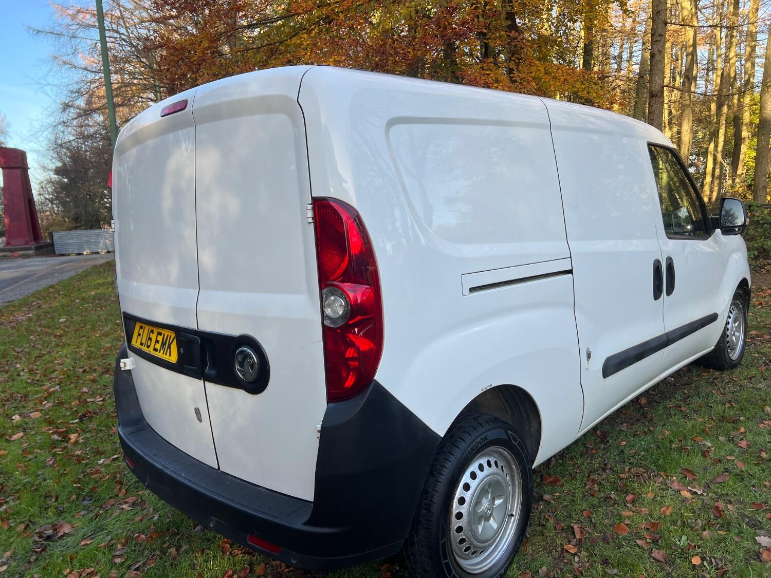 Used Vauxhall Combo 2016 for sale - 76793318: Photo 8