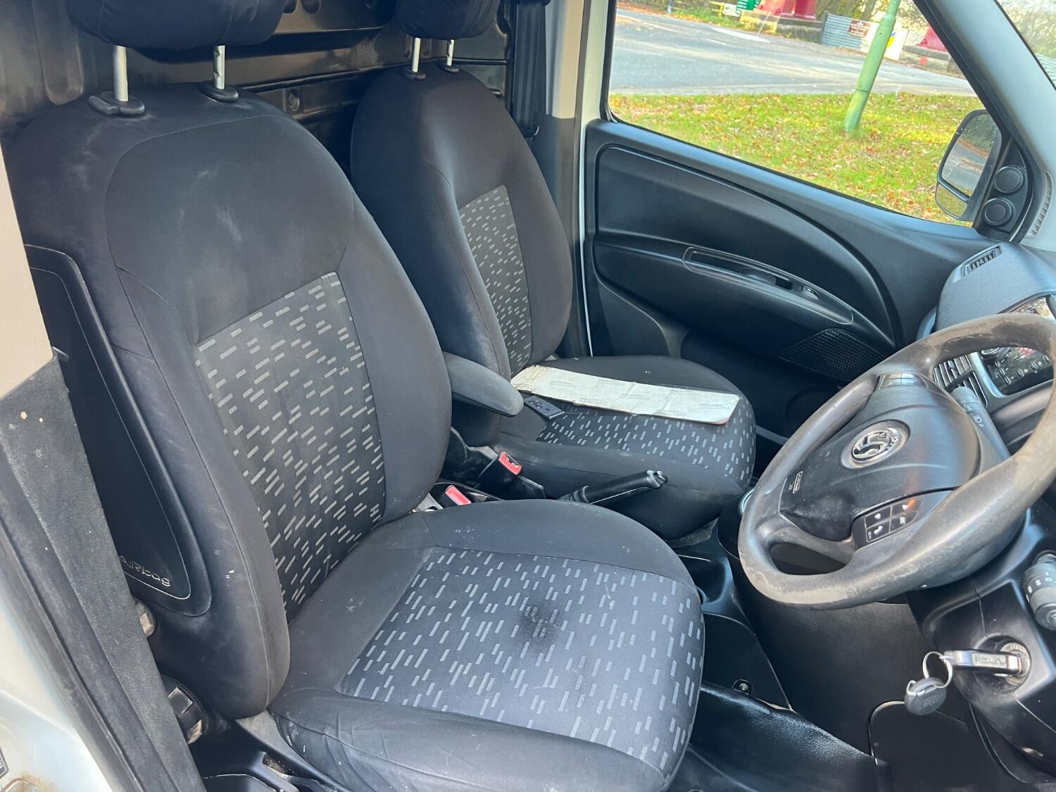 Used Vauxhall Combo 2016 for sale - 76793318: Photo 9