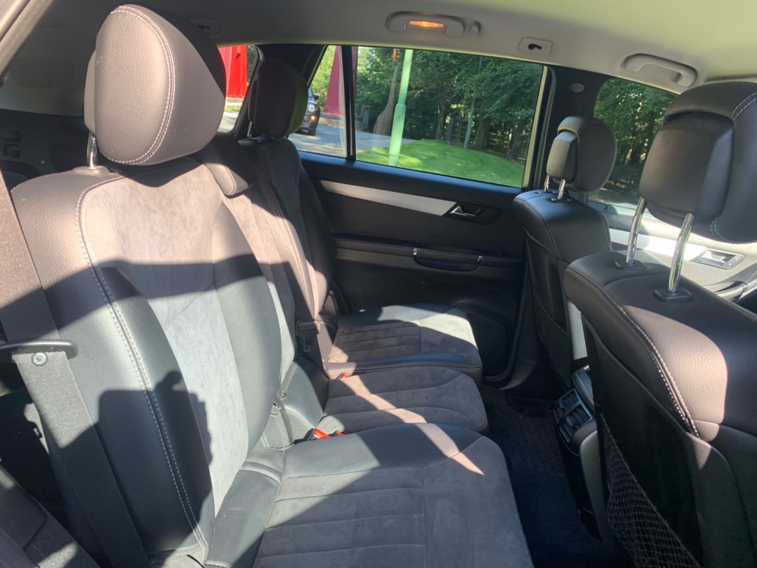 Used Mercedes-Benz R Class 2008 for sale - 76662775: Photo 12