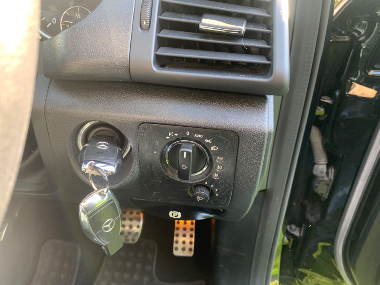 Used Mercedes-Benz R Class 2008 for sale - 76662775: Photo 16