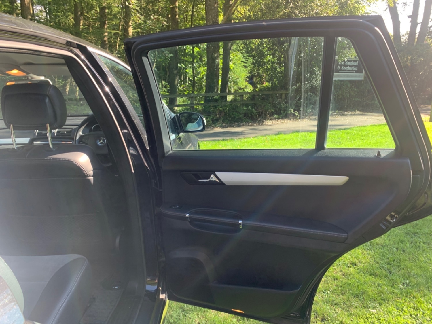 Used Mercedes-Benz R Class 2008 for sale - 76662775: Photo 19