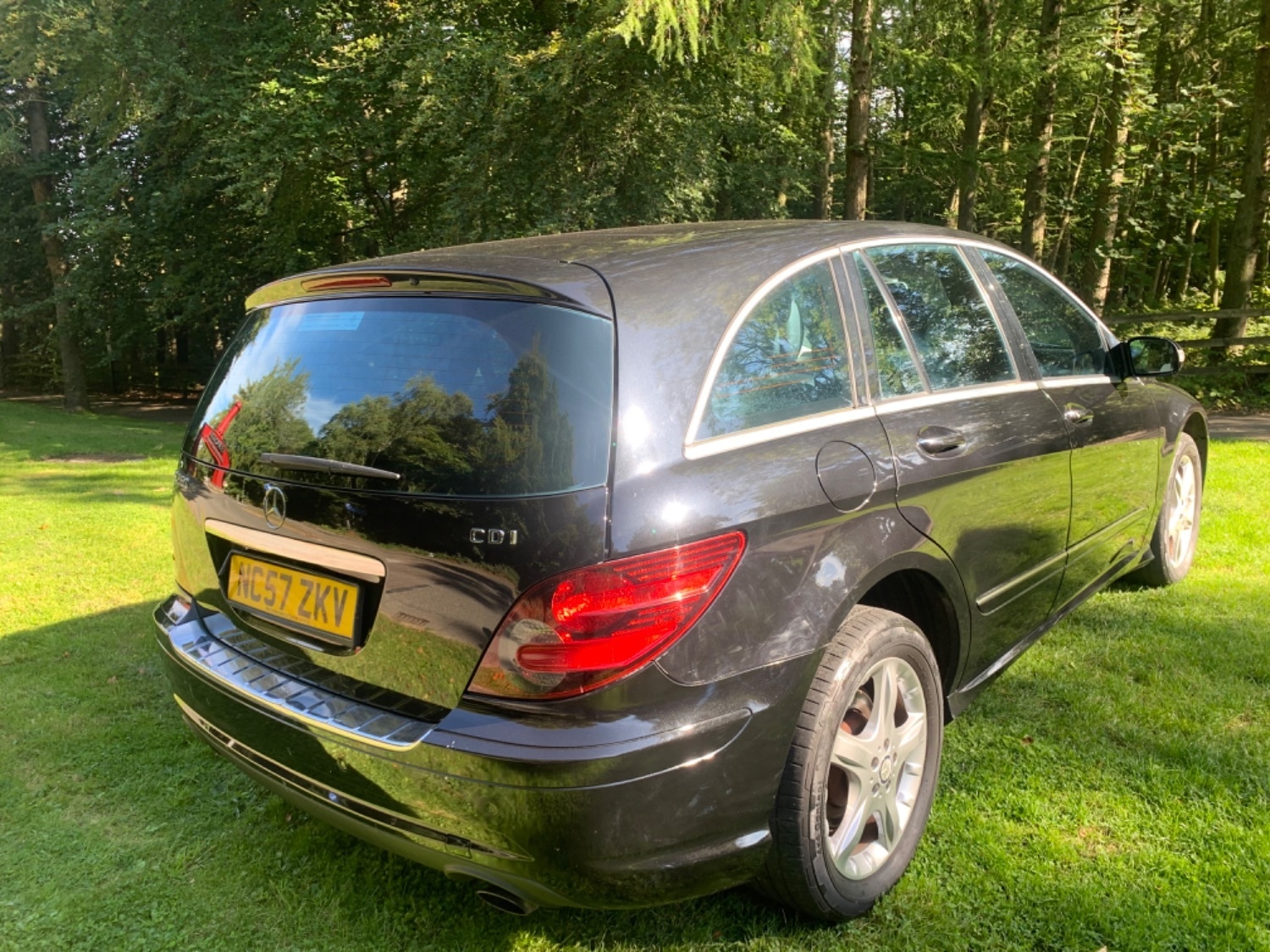 Used Mercedes-Benz R Class 2008 for sale - 76662775: Photo 8