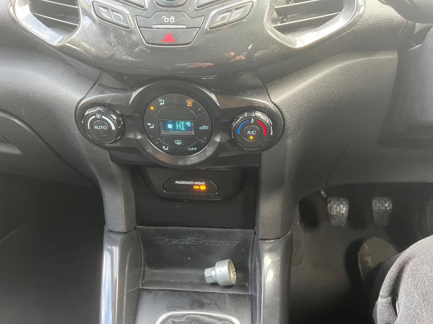 Used Ford Ecosport 2015 for sale - 77464740: Photo 14