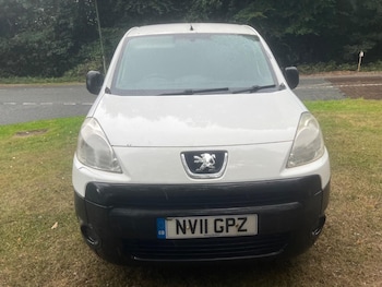 Used Peugeot Partner 2011 for sale - 75944945: Photo