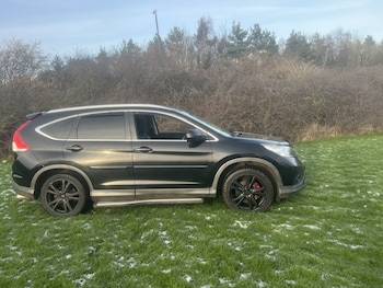 2014 - 2.2 i-DTEC Black Edition 5-Door