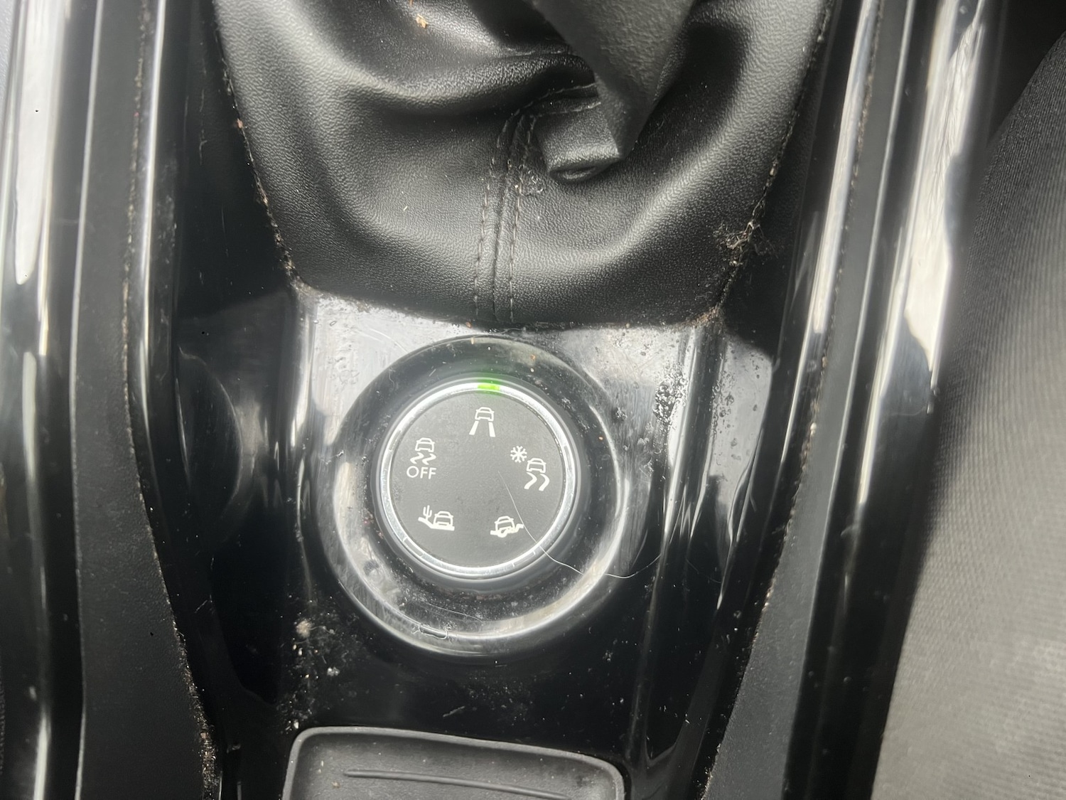 Used Peugeot 2008 2017 for sale - 77464985: Photo 12