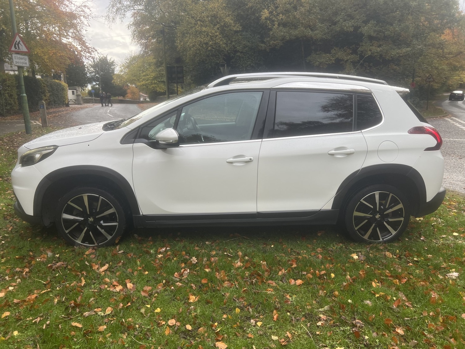 Used Peugeot 2008 2017 for sale - 77464985: Photo 5