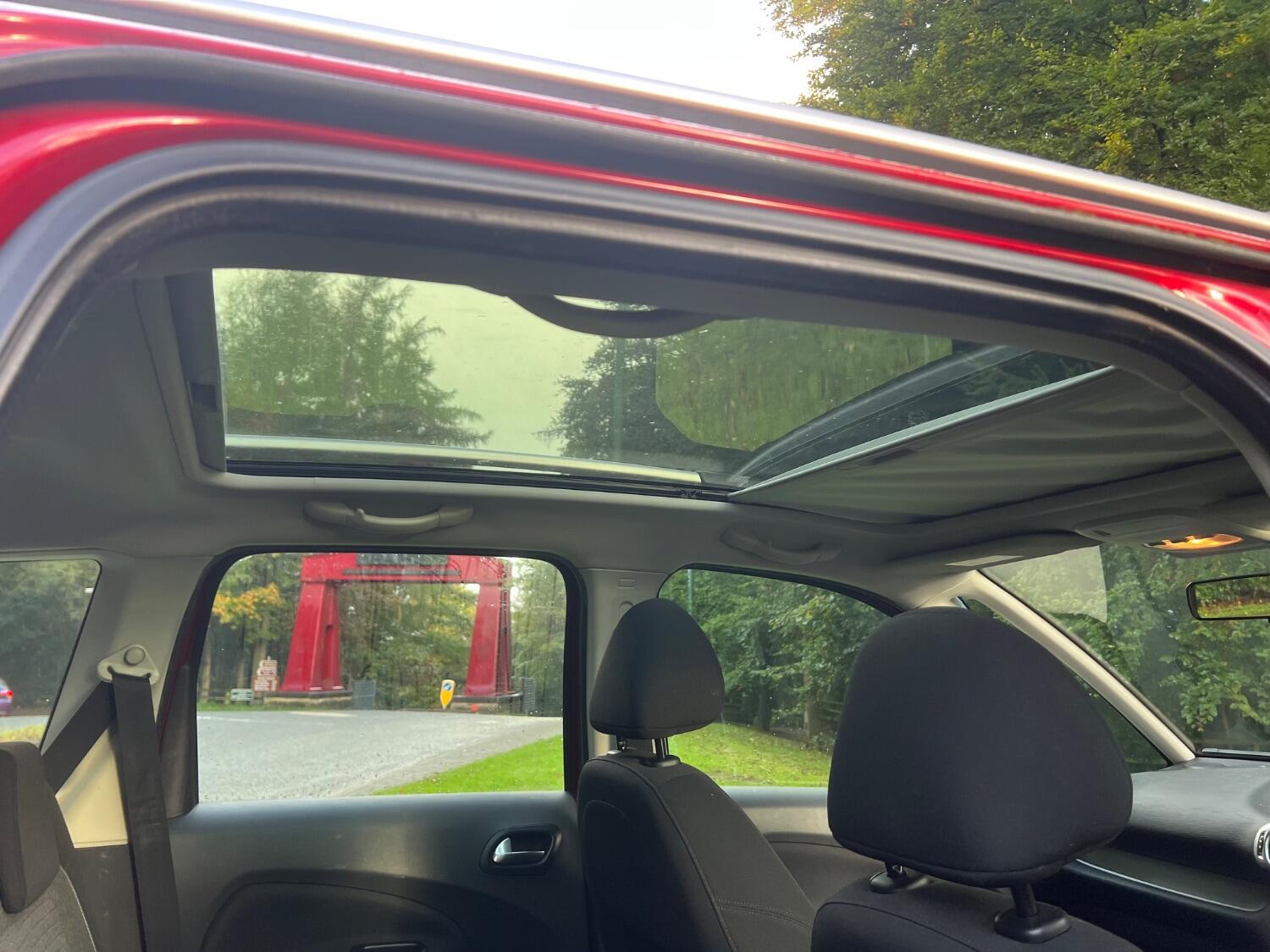 Used Citroen C3 Picasso 2015 for sale - 77464849: Photo 9