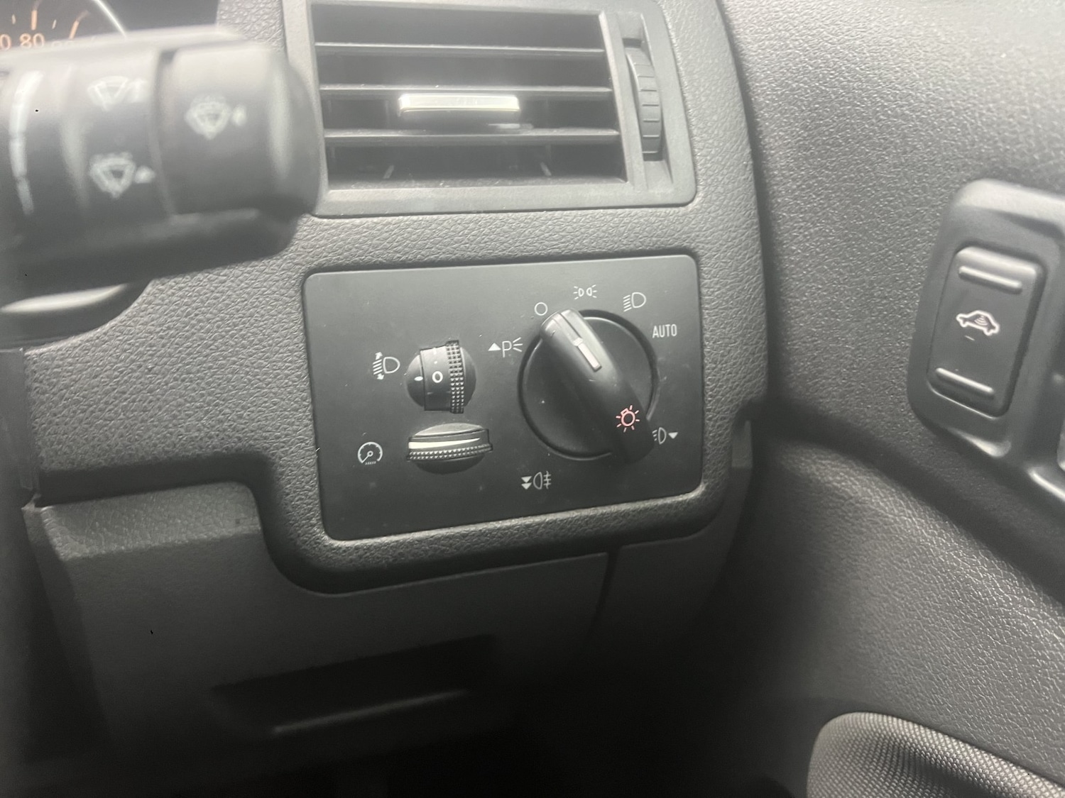 Used Ford Kuga 2012 for sale - 77318329: Photo 16