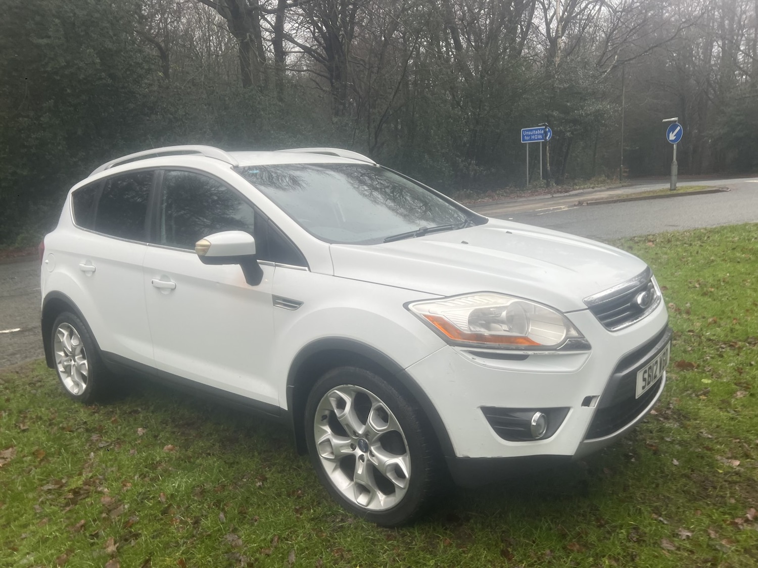 Used Ford Kuga 2012 for sale - 77318329: Photo 2