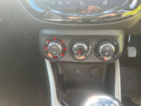 Used Vauxhall ADAM 2014 for sale - 75130252: Photo 14
