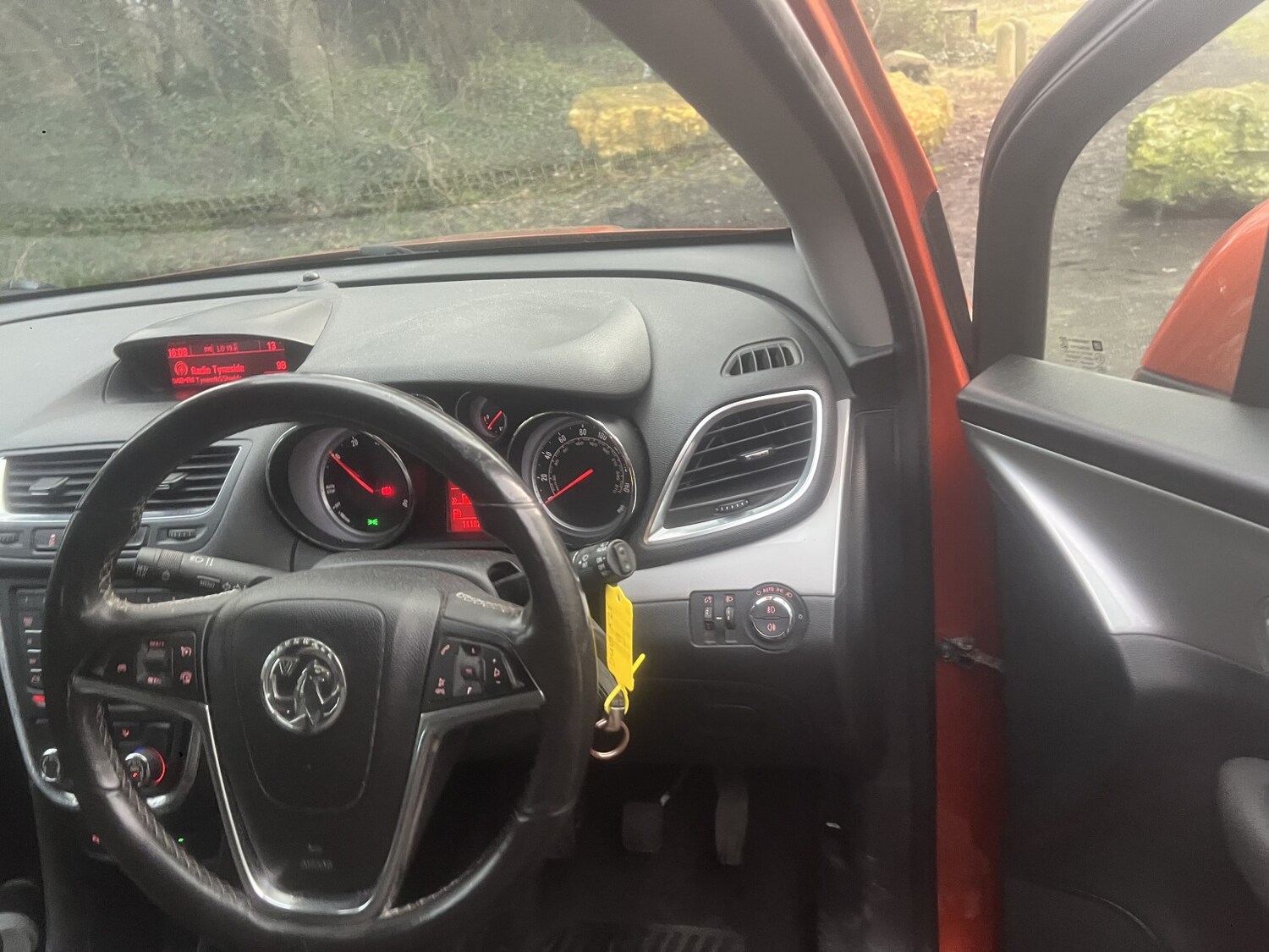 Used Vauxhall Mokka 2015 for sale - 77675702: Photo 10