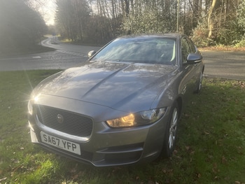 Used Jaguar XE 2017 for sale - 78979626: Photo